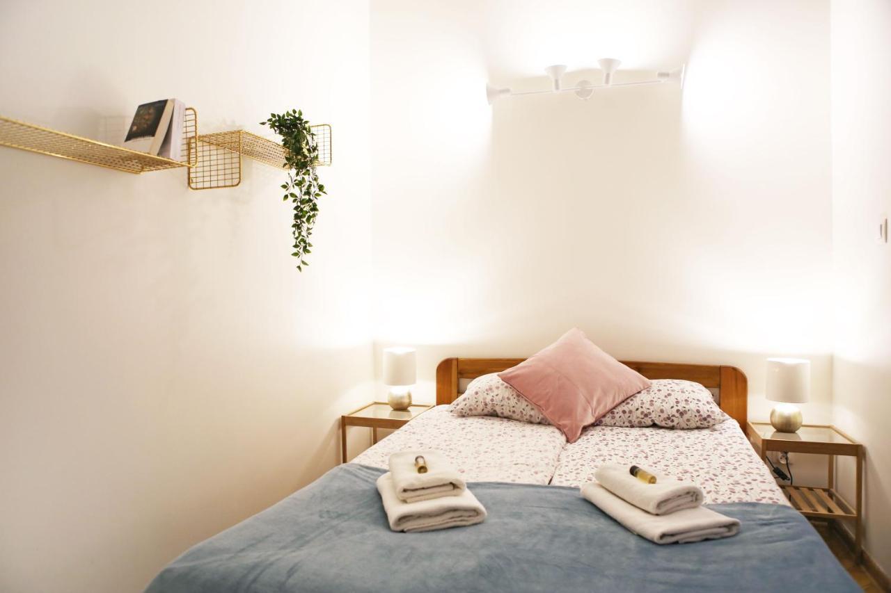 Classic Pilsudskiego Street Apartment *